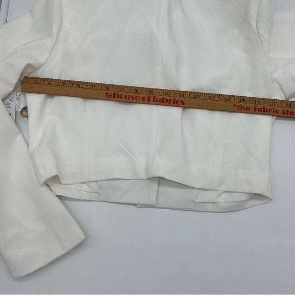 AQUA White Cropped Blazer – Size S – New with Tags – $118 Retail - Picture 8 of 11